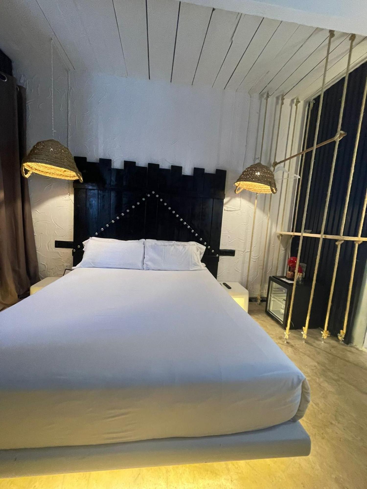 Paiise Hotels Sant Francesc de s'Estany Luaran gambar